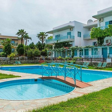 הרסוניסוס Anatoli Apartments מראה חיצוני תמונה