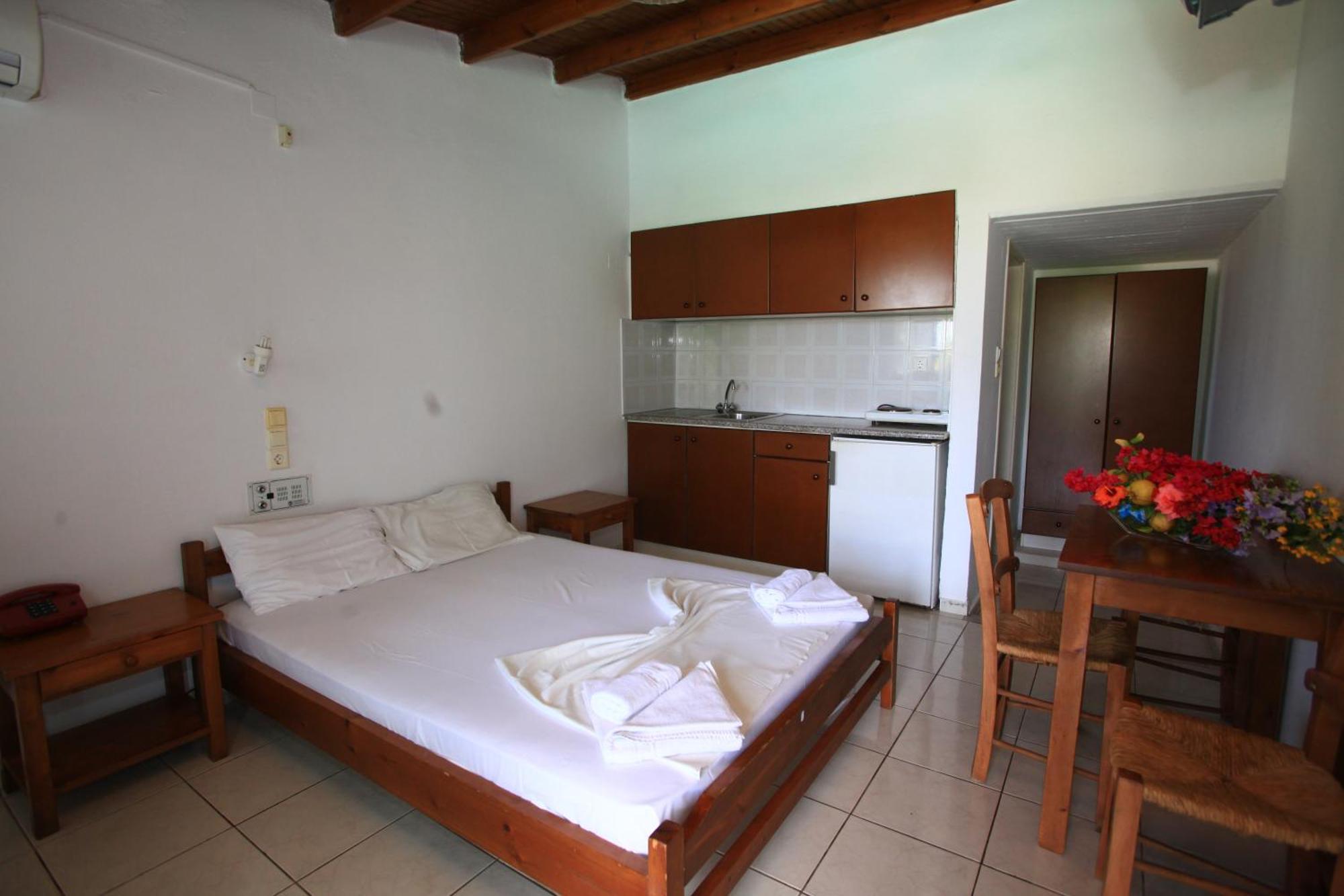 הרסוניסוס Anatoli Apartments חדר תמונה