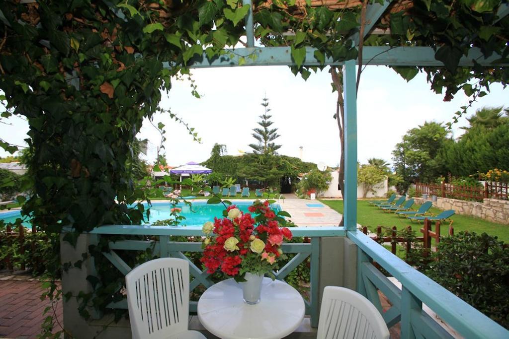 הרסוניסוס Anatoli Apartments מראה חיצוני תמונה
