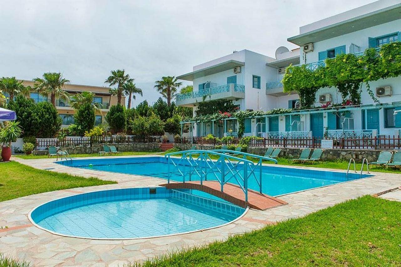 הרסוניסוס Anatoli Apartments מראה חיצוני תמונה